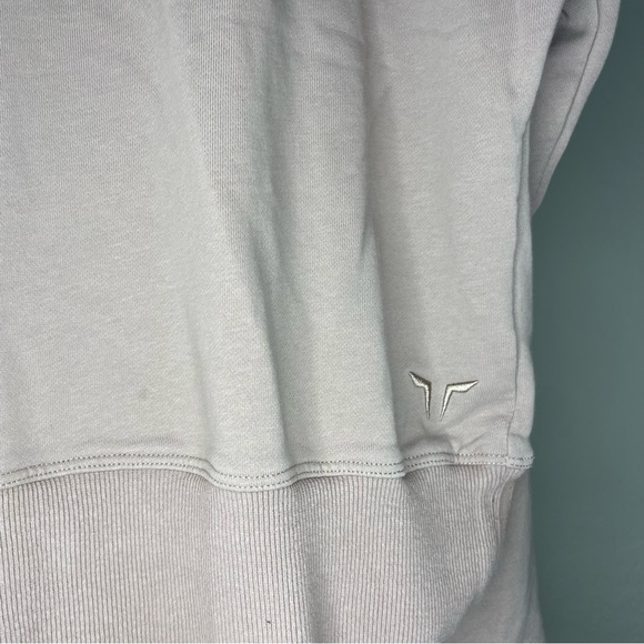 Squat Wolf Sweatshirt in Bark - Picture 7 of 8